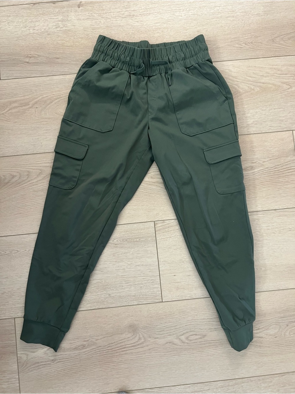 Women's Ankle Cargo Joggers in Dark Green